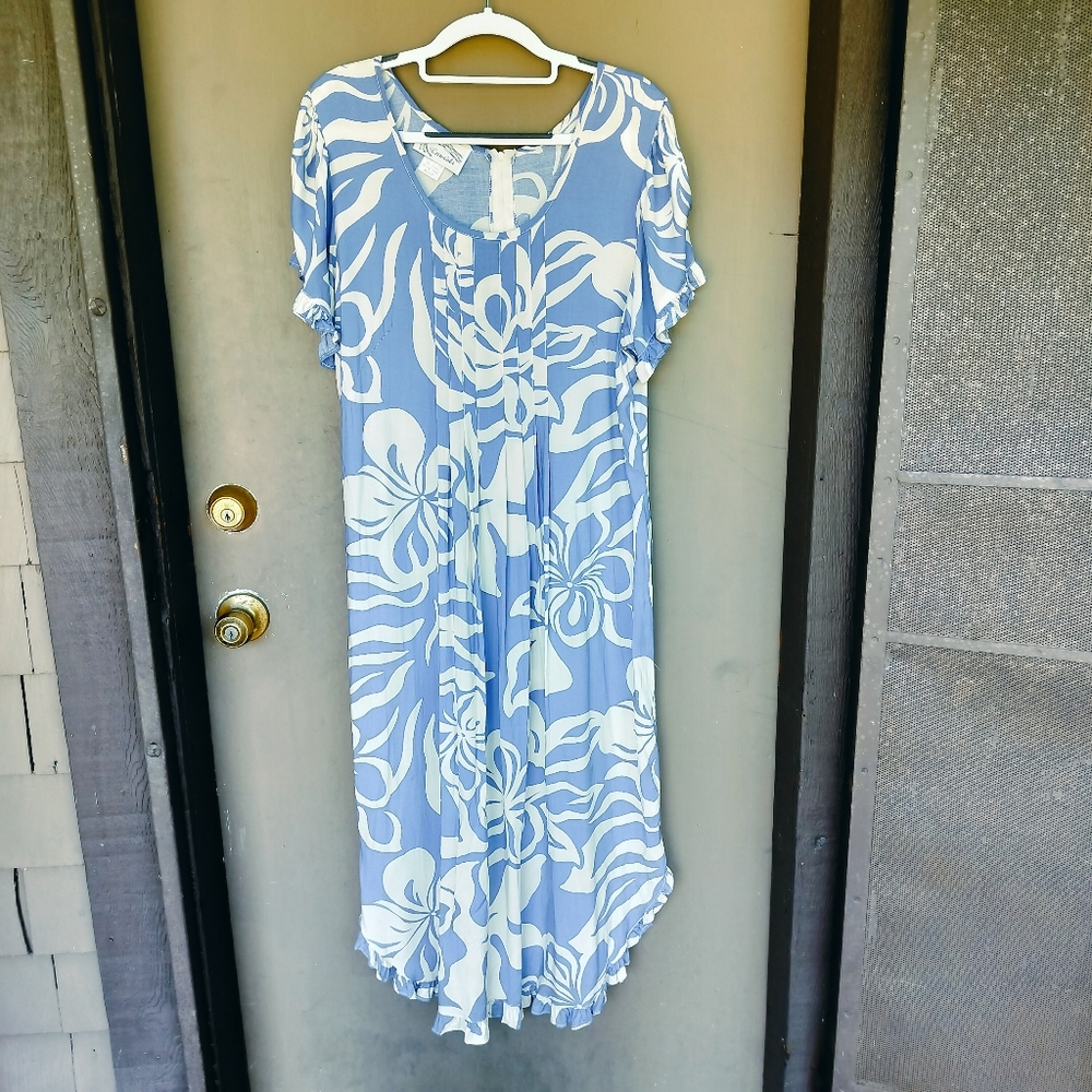 Leina'ala Floral Periwinkle Blue and White Vintage Made In Hawaii Tropical Dress